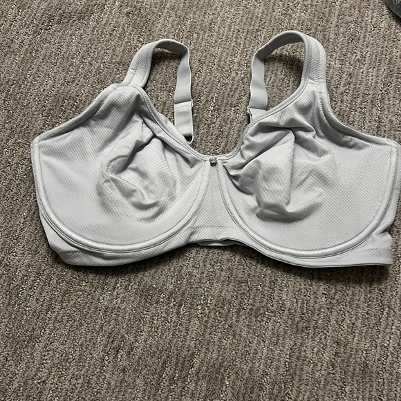 breeziest bra - Picture 1 of 3